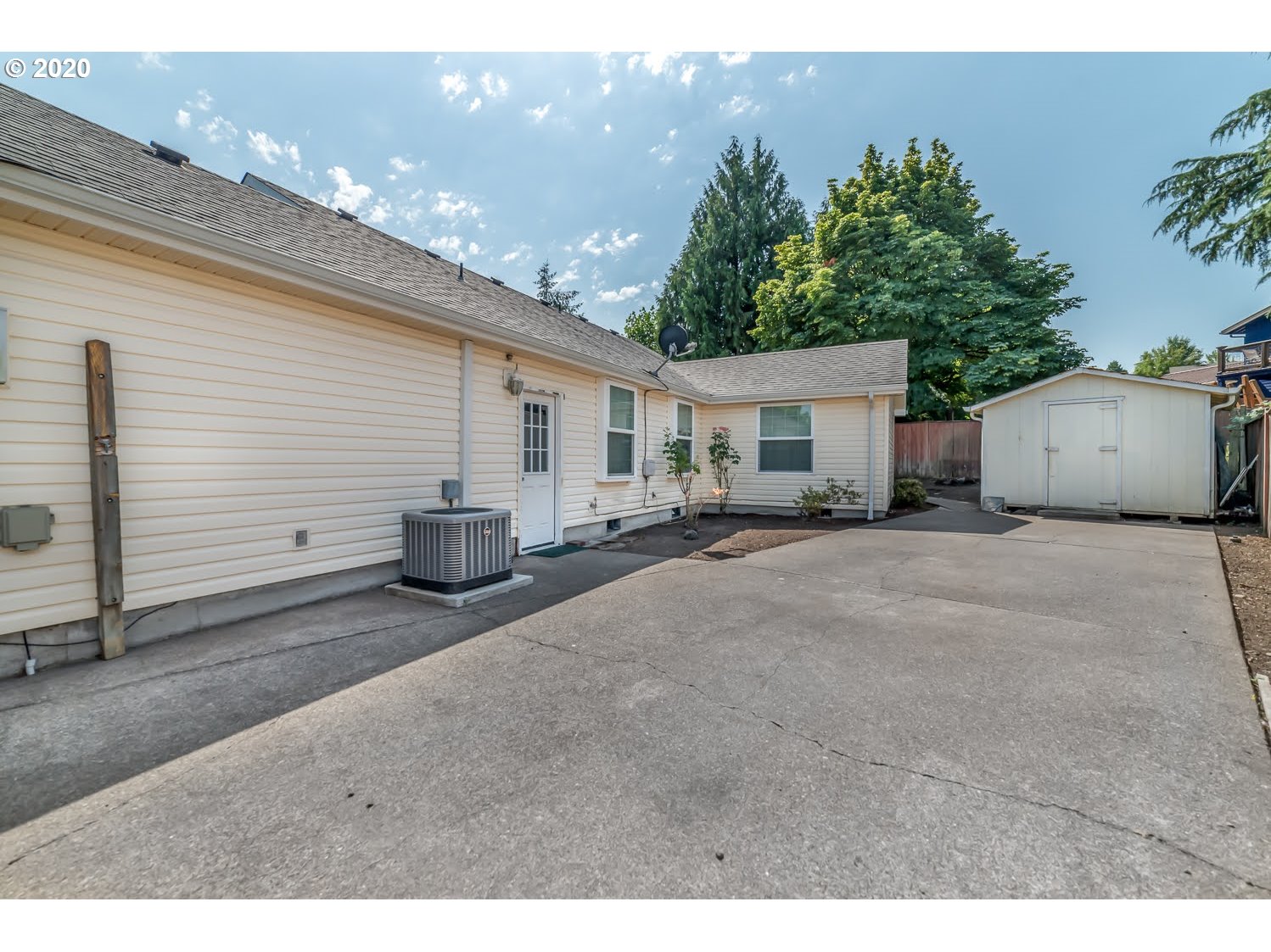 5665 D Street Springfield, OR 97478 - Photo 7 of 32