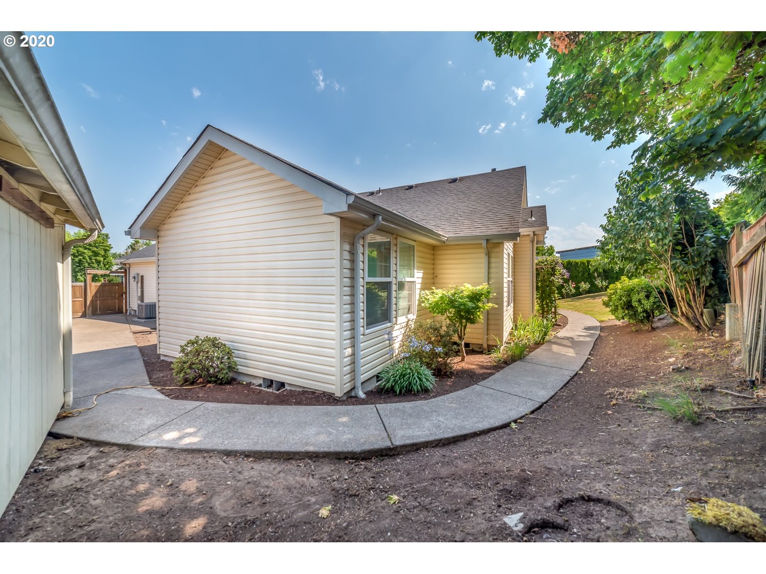 5665 D Street Springfield, OR 97478 - Photo 9 of 32