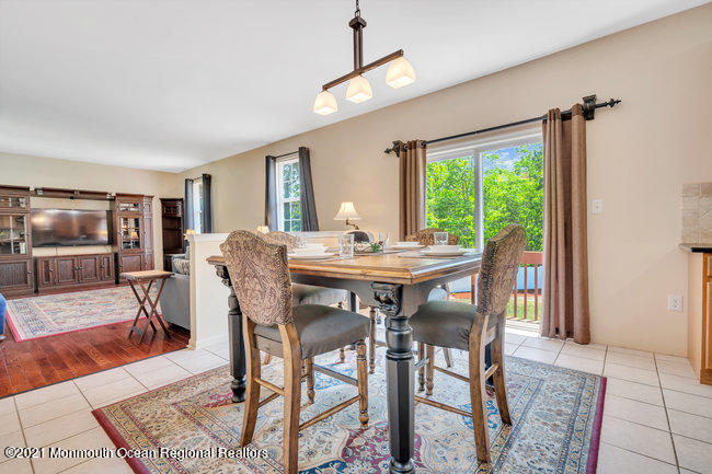 27 Paint Island Spring Road Millstone Township, NJ 08510 - Photo 11 of 38 Eat-in Kitchen