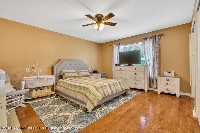 27 Paint Island Spring Road Millstone Township, NJ 08510 - Photo 26 of 38 Bedroom 3