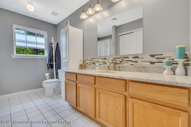 27 Paint Island Spring Road Millstone Township, NJ 08510 - Photo 29 of 38 Full Bath