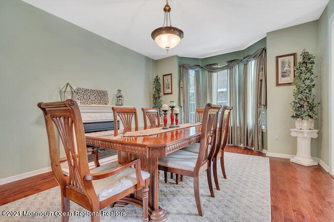 27 Paint Island Spring Road Millstone Township, NJ 08510 - Photo 10 of 38 Dining Room