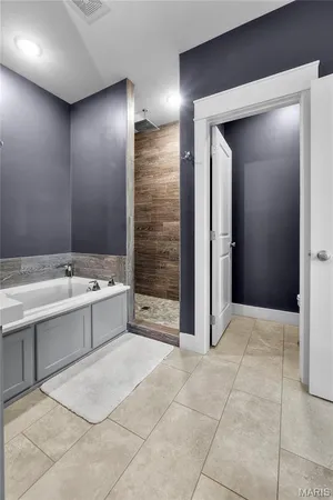 $586,900 | 327 Main Street, Cape Girardeau, MO 63701