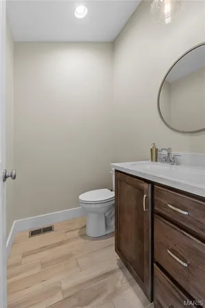 $586,900 | 327 Main Street, Cape Girardeau, MO 63701