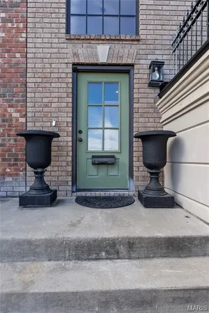 $586,900 | 327 Main Street, Cape Girardeau, MO 63701