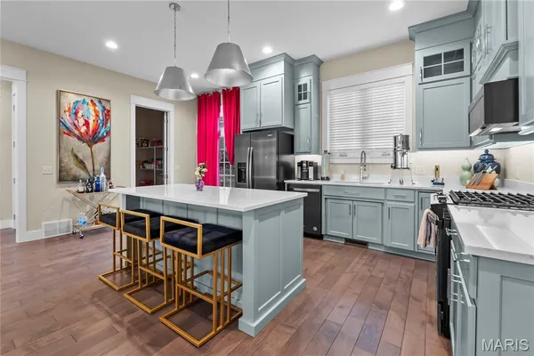 $586,900 | 327 Main Street, Cape Girardeau, MO 63701