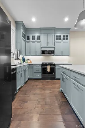 $586,900 | 327 Main Street, Cape Girardeau, MO 63701