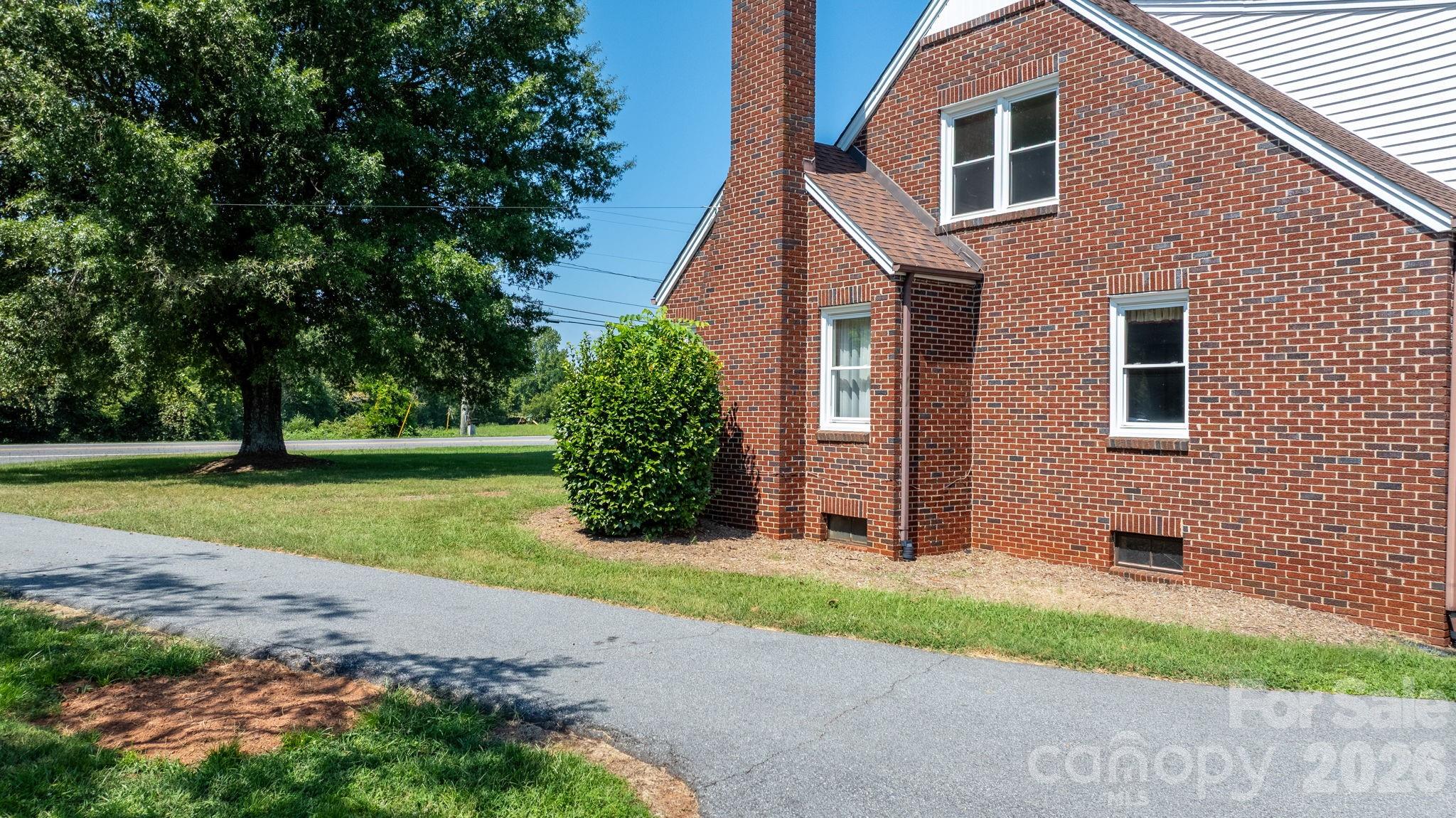 3962 Startown Road Newton, NC 28658 - Photo 8 of 45 Gallery Image 8