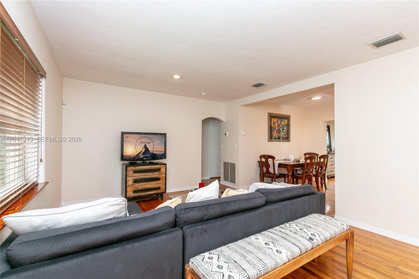 5760 Southwest 51st Street Miami, FL 33155 - Photo 9 of 37