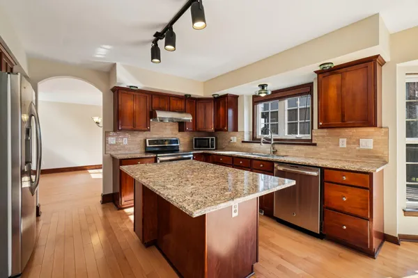 $700,000 | 3808 Briar Parkway, Ann Arbor, MI 48108