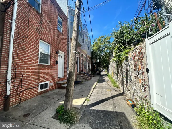 $1,700 | 708 Medina Street, Philadelphia, PA 19147