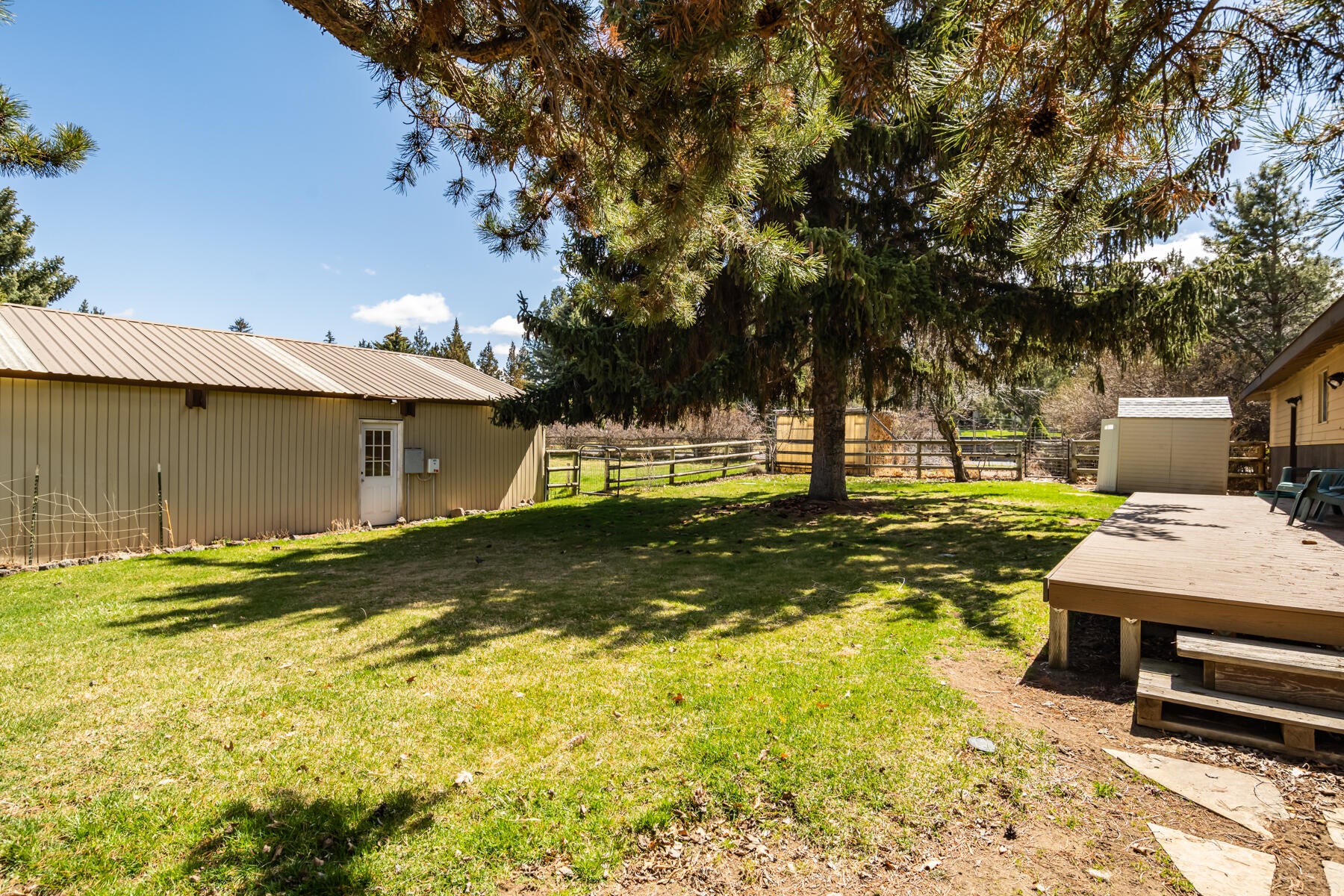 61865 Dobbin Road Bend, OR 97702 - Photo 25 of 38 24.5
