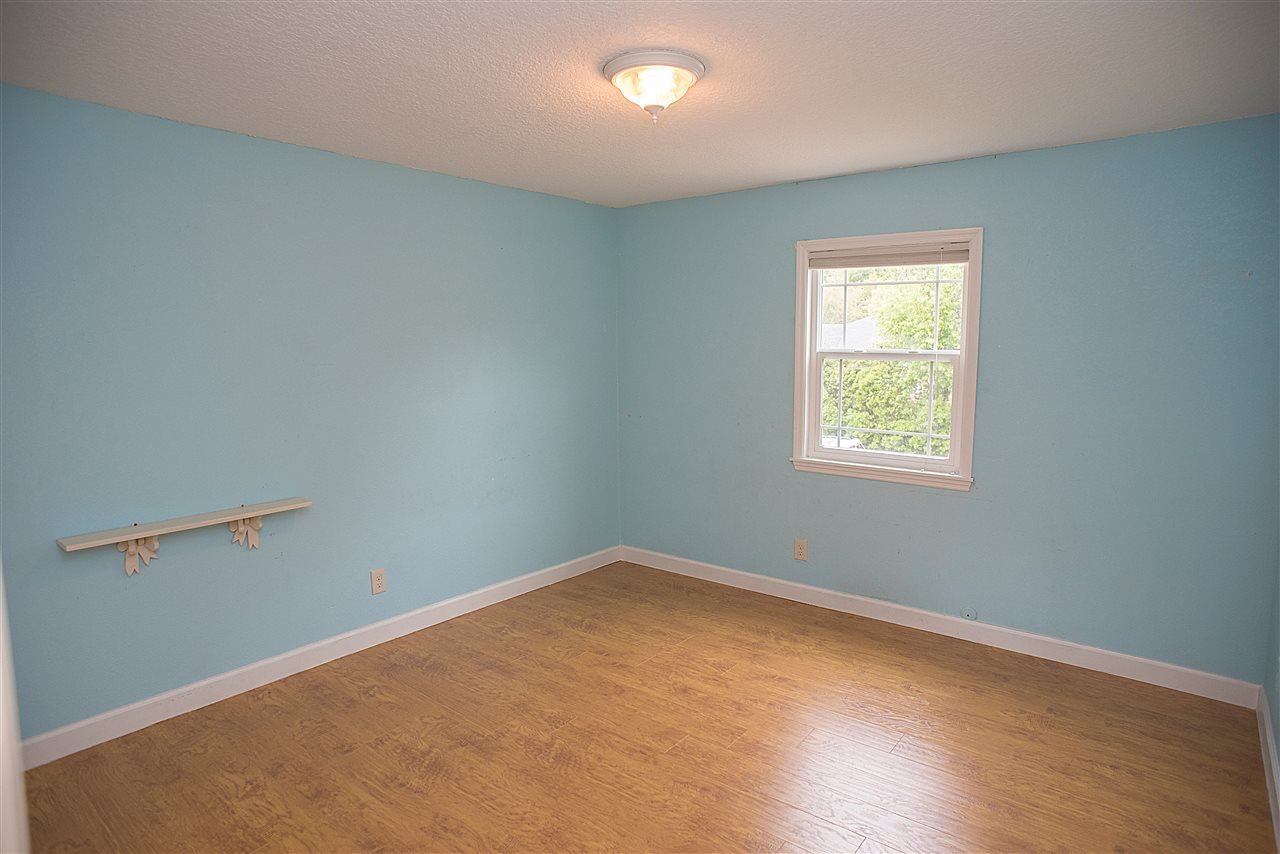 503 Royal Road St. Augustine, FL 32086 - Photo 29 of 34 an empty room with a window