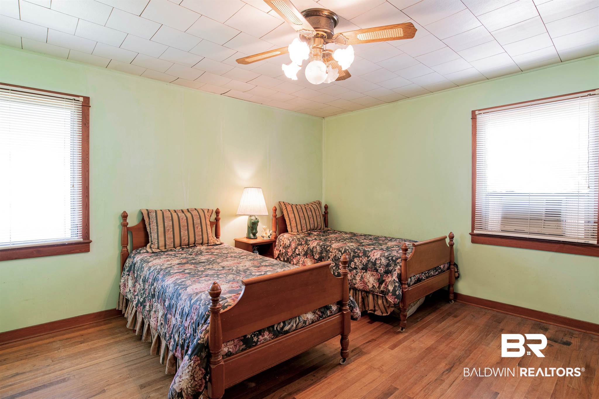 401 Myrtle Street Fairhope, AL 36532 - Photo 12 of 21