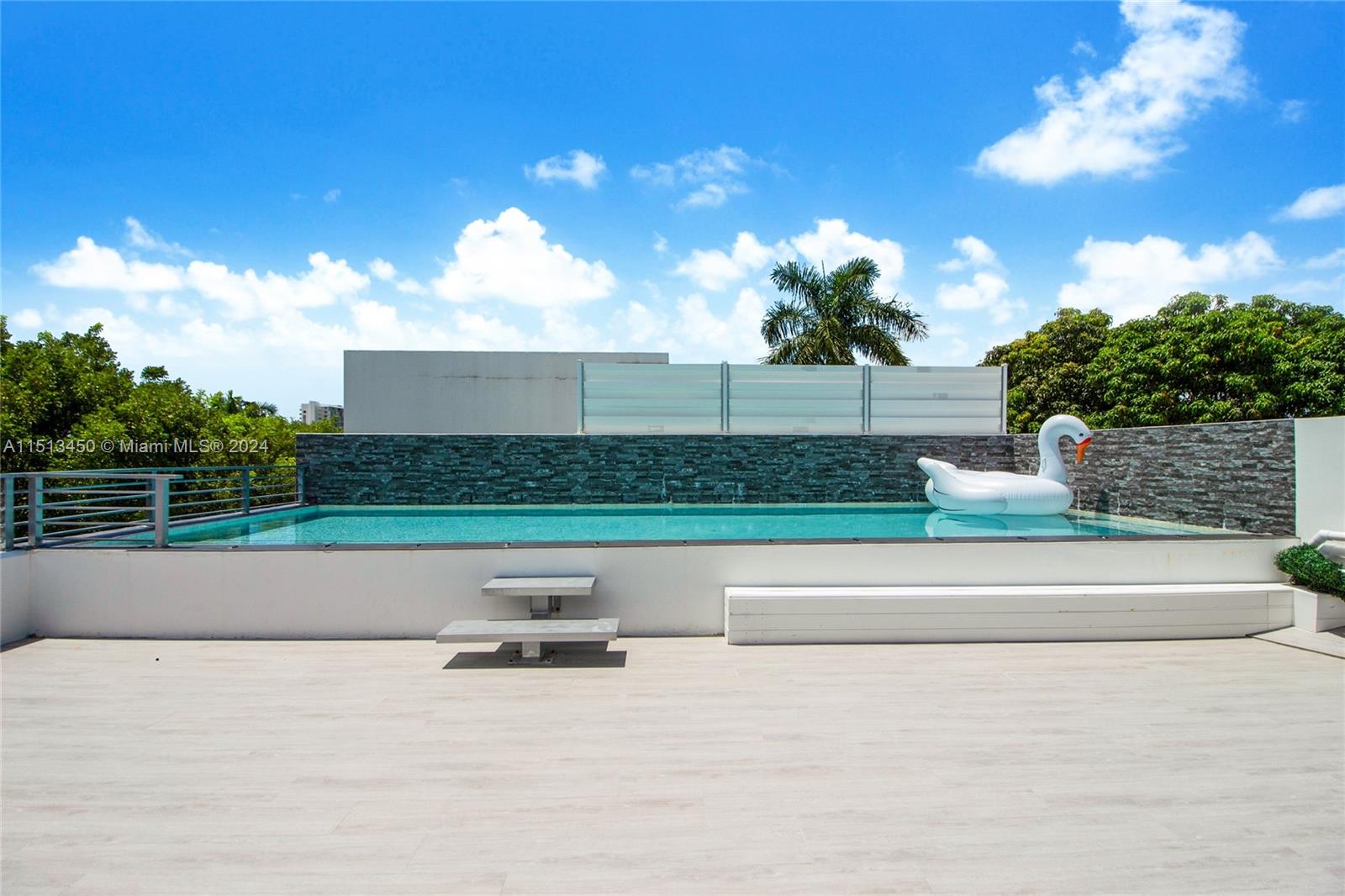 1500 Southwest 4th Avenue Miami, FL 33129 - Photo 6 of 24 a view of a terrace