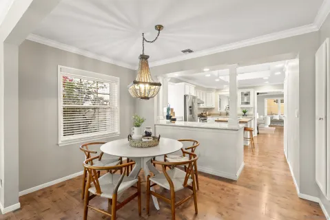 a view of a dining room and livingroom view