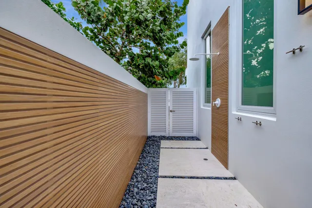 $14,995,000 | 6900 Southeast Harbor Circle, Stuart, FL 34996