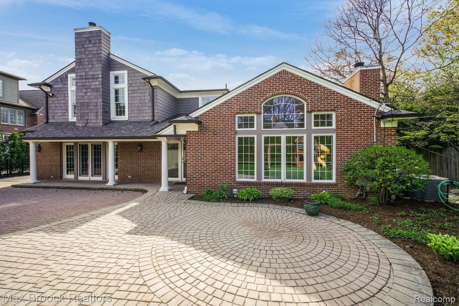 275 Aspen Road Birmingham, MI 48009 - Photo 40 of 46 DSC00683.jpg
