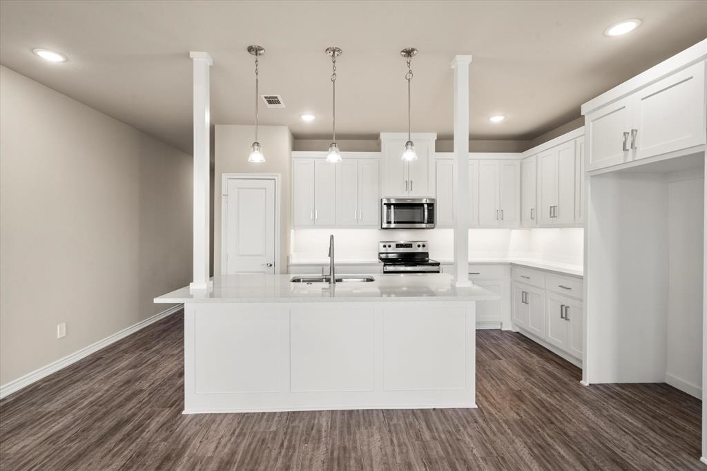 340 Preston Road Mabank, TX 75147 - Photo 4 of 17