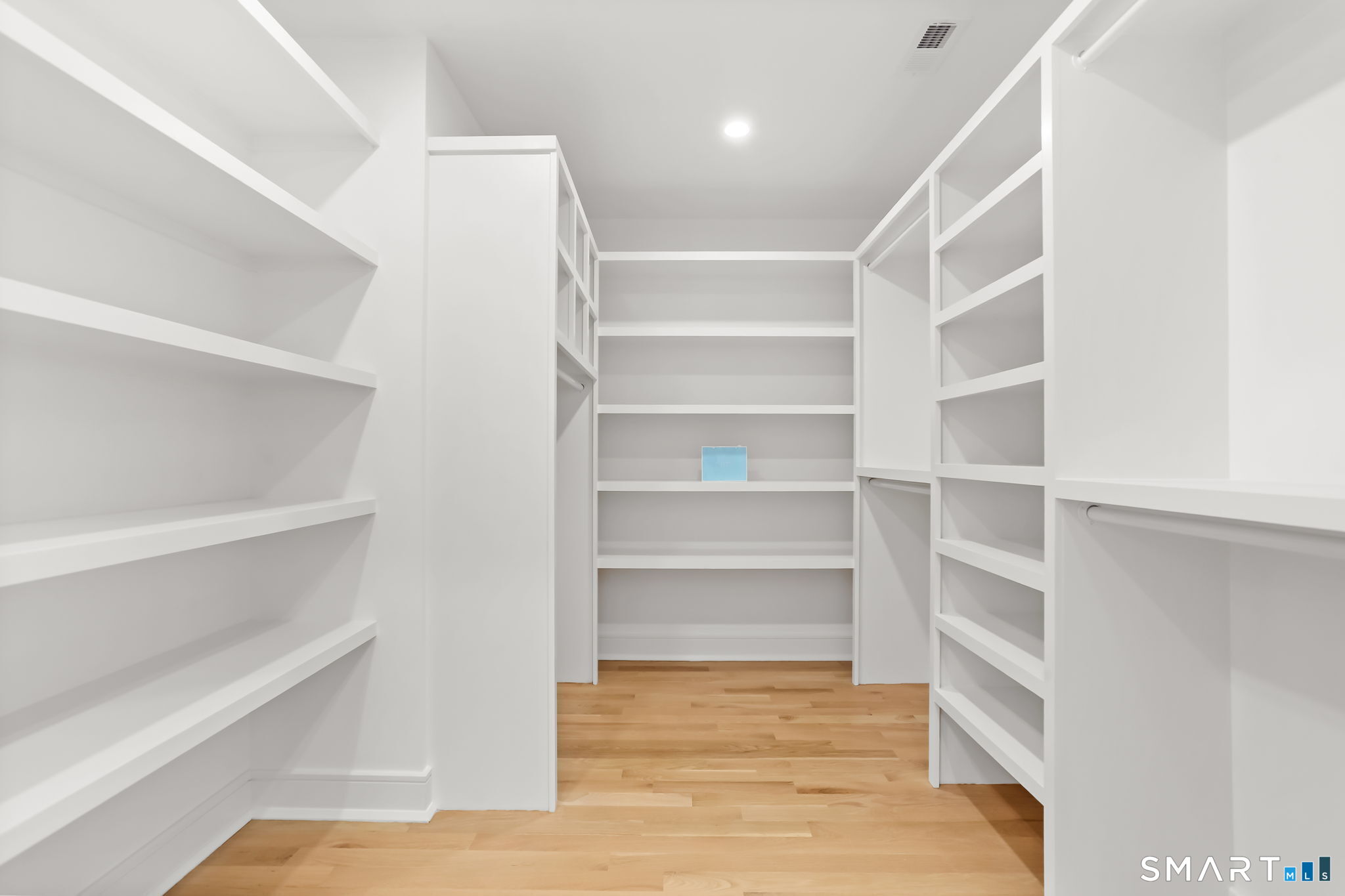 31 High Ridge Road Fairfield, CT 06825 - Photo 20 of 37