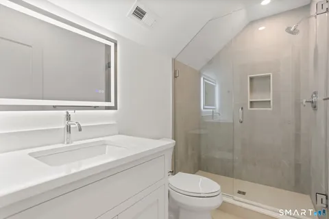 $1,999,000 | 31 High Ridge Road, Fairfield, CT 06825