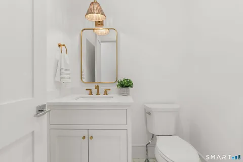 $1,999,000 | 31 High Ridge Road, Fairfield, CT 06825