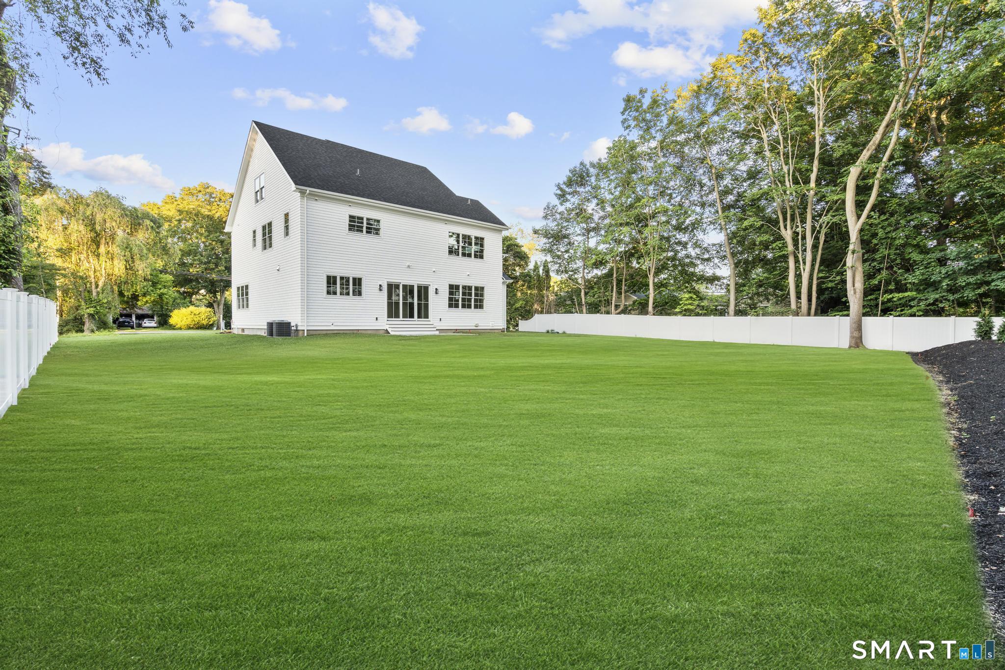 31 High Ridge Road Fairfield, CT 06825 - Photo 34 of 37