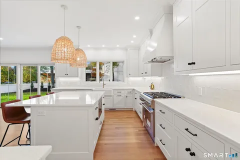 $1,999,000 | 31 High Ridge Road, Fairfield, CT 06825