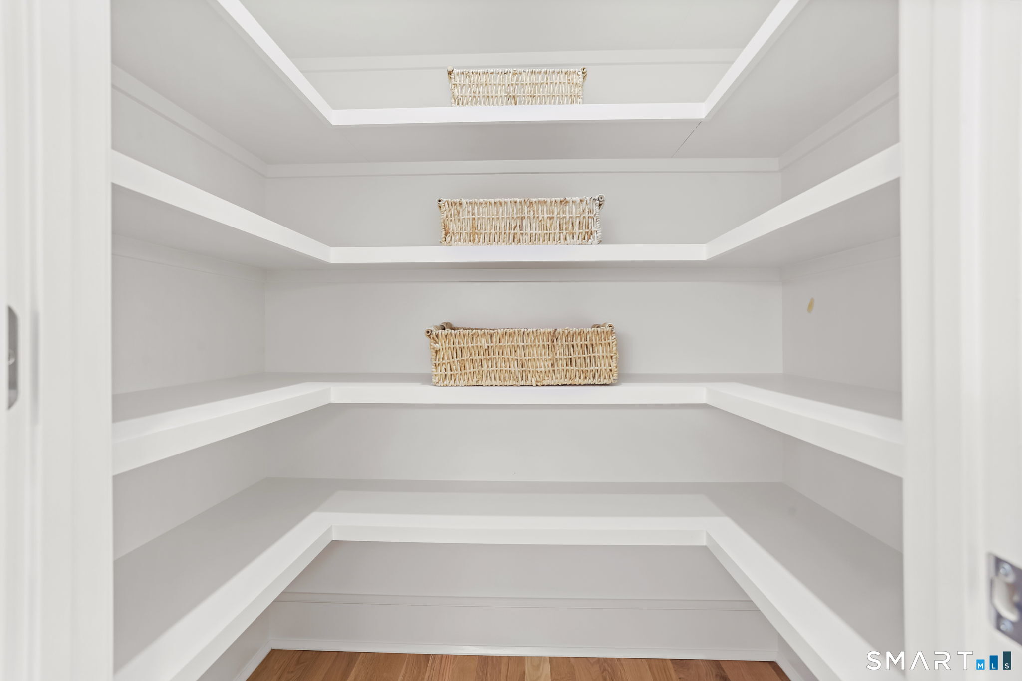 31 High Ridge Road Fairfield, CT 06825 - Photo 9 of 37