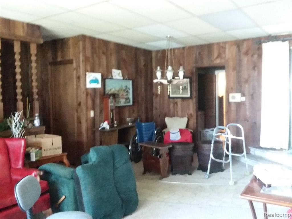 2745 North Huron Road Pinconning, MI 48650 - Photo 24 of 28