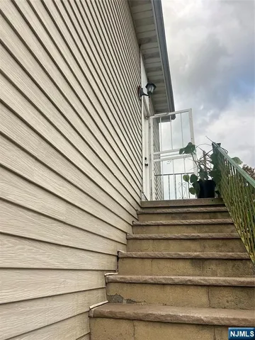 $3,000 | 54 Blauvelt Place, Hackensack, NJ 07601