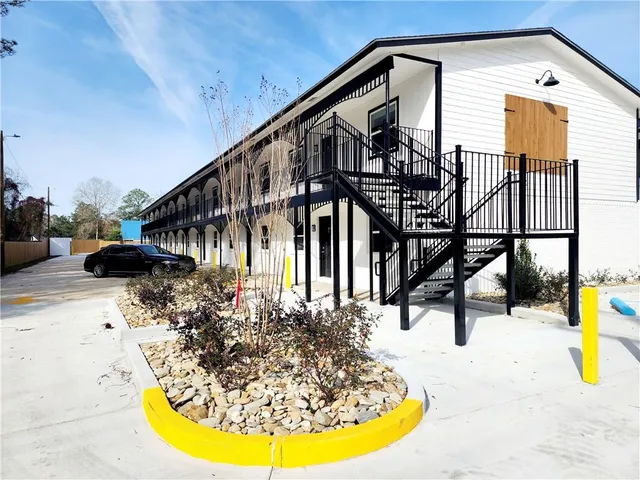 $1,375 | 141 Hoover Drive, Unit 103, Slidell, LA 70461