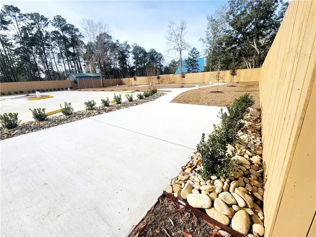 $1,375 | 141 Hoover Drive, Unit 103, Slidell, LA 70461