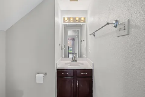 $388,000 | 14415 Autumn Cyn Trace, Houston, TX 77062
