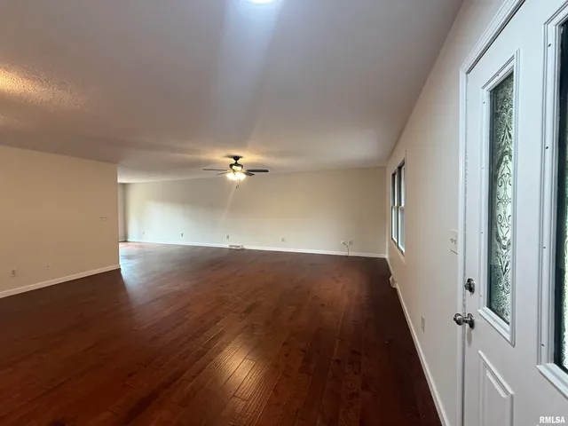 $2,000 | 205 Appomattox Drive, Springfield, IL 62711