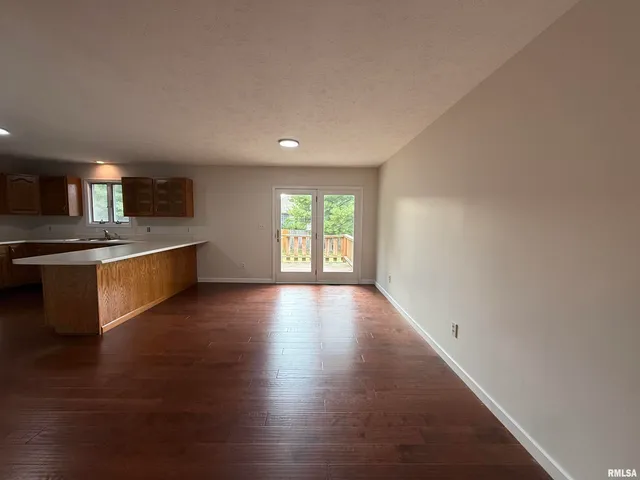 $2,000 | 205 Appomattox Drive, Springfield, IL 62711