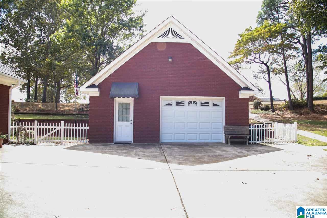 60 Riley Circle Thorsby, AL 35171 - Photo 2 of 40