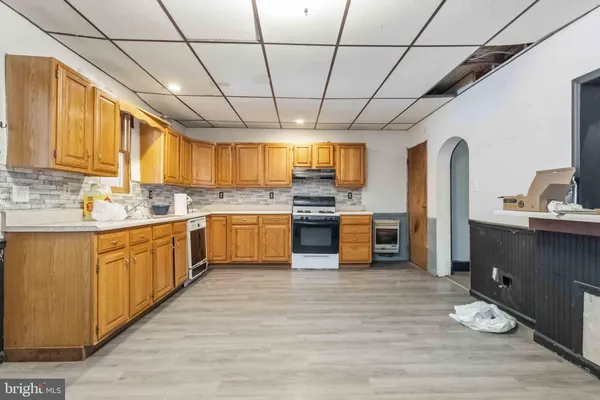 $59,900 | 838 West Pine Street, Coal Township, PA 17866