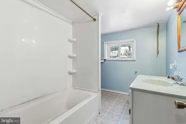 $59,900 | 838 West Pine Street, Coal Township, PA 17866