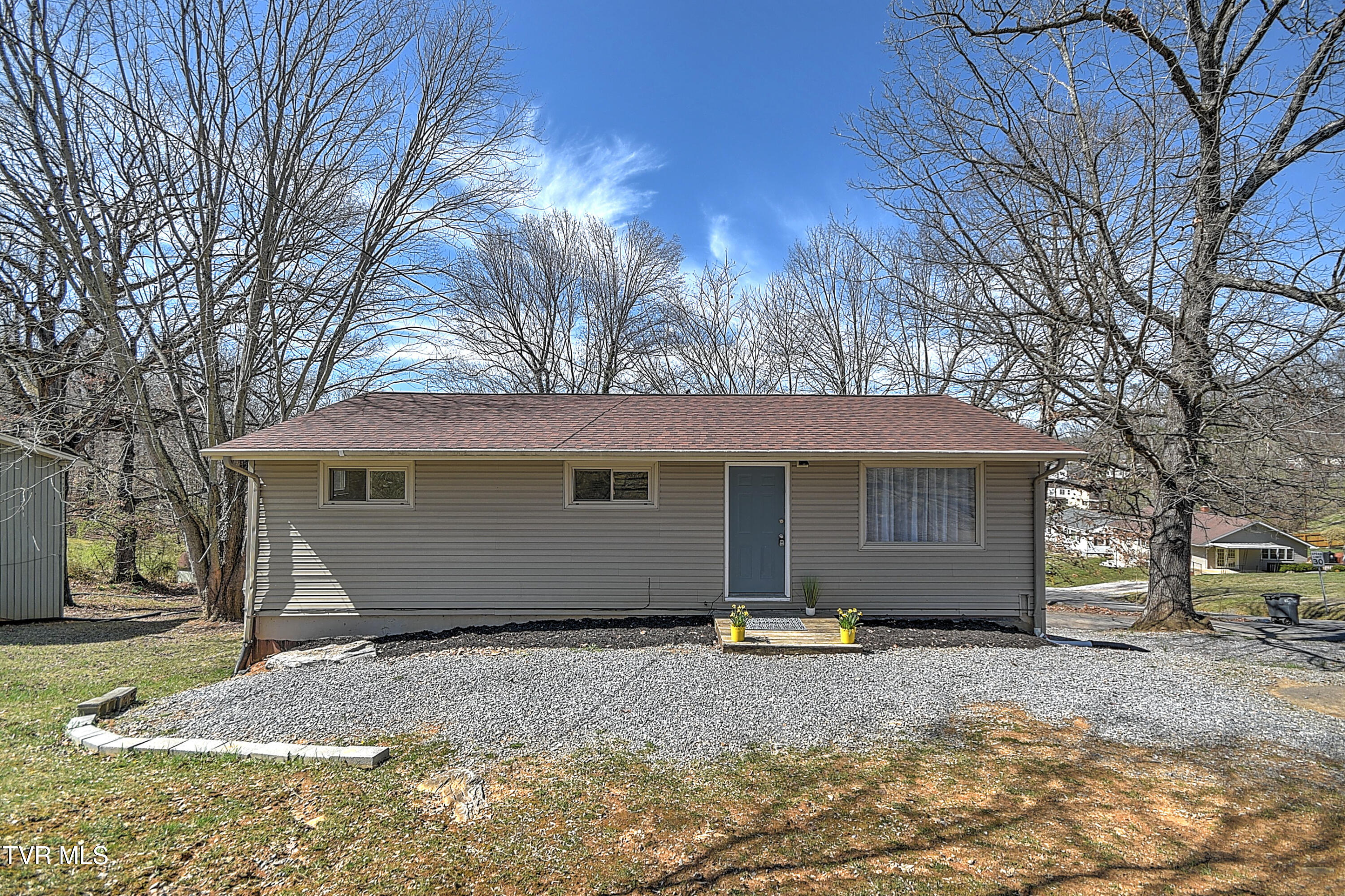 1168 Ridgecrest Avenue Kingsport, TN 37665 - Photo 3 of 54 04-1168 Ridgecrest (2)