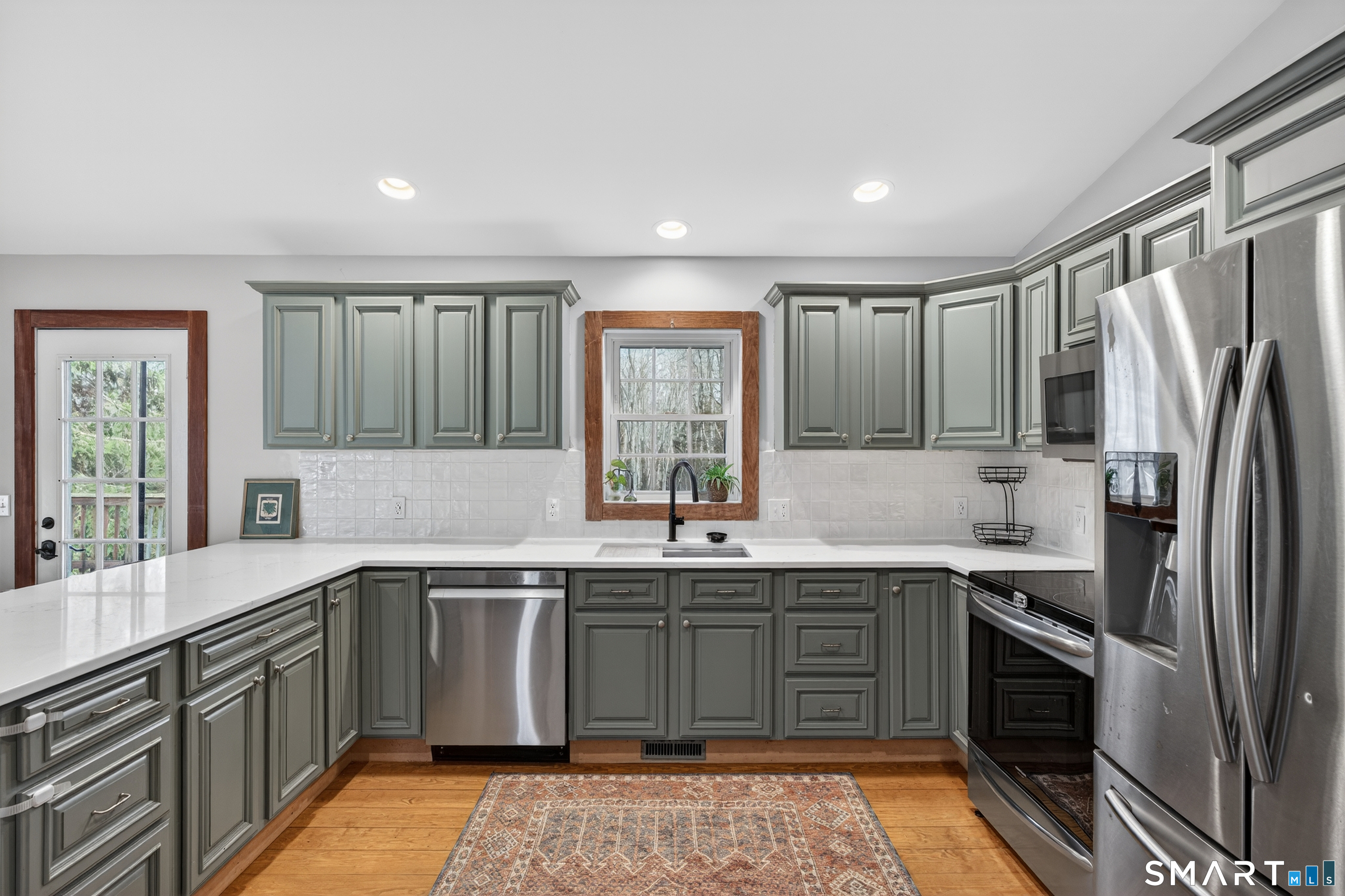88 Ironworks Road Clinton, CT 06413 - Photo 9 of 33