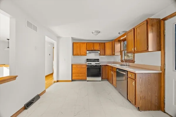 $579,999 | 37 Annawon Drive, Halifax, MA 02338