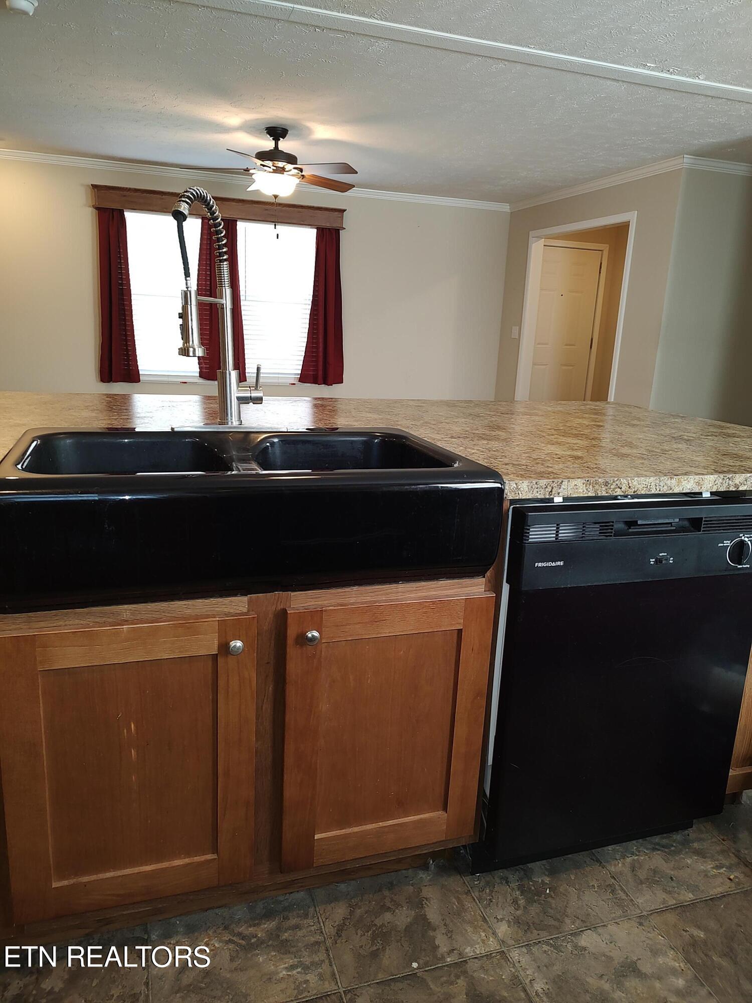 1025 Shields Ridge Road New Market, TN 37820 - Photo 9 of 27 Kitchen Island