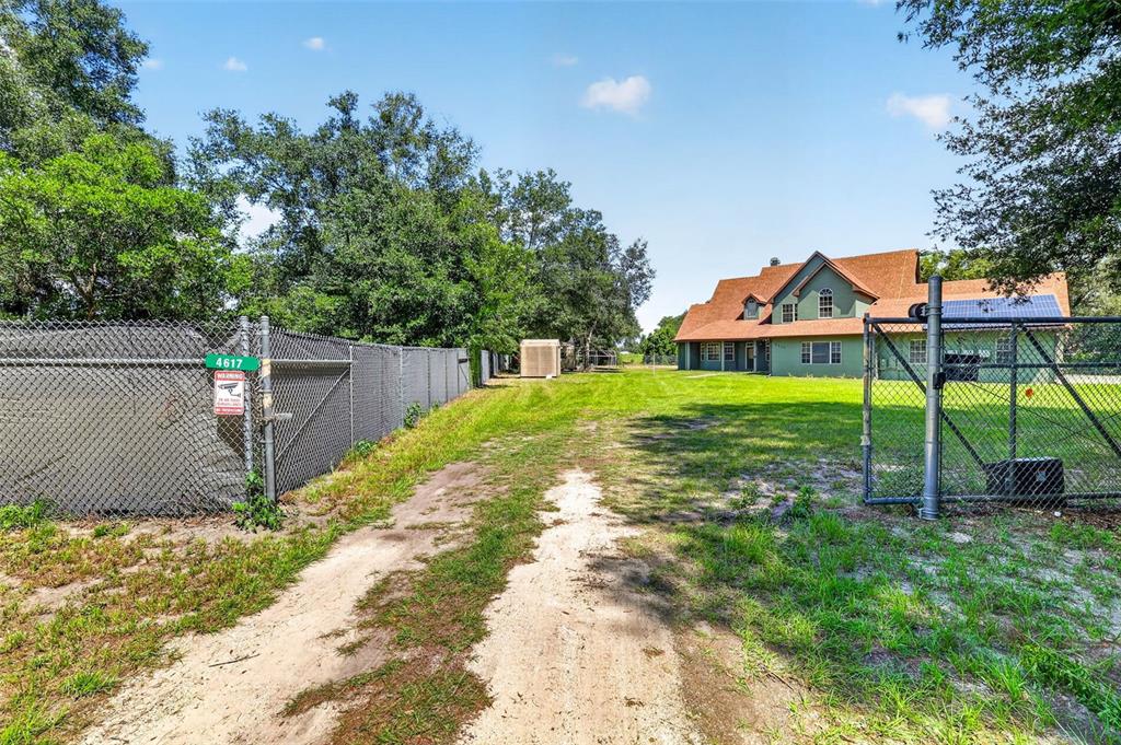4617 Round Lake Road Apopka, FL 32712 - Photo 8 of 62 Gallery Image 8