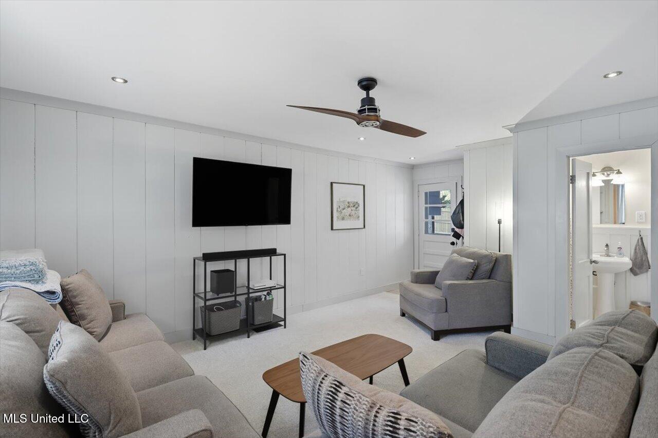 4528 Meadow Ridge Drive Jackson, MS 39206 - Photo 16 of 29 16-4528 Meadow Ridge Dr _ Home Tours MS