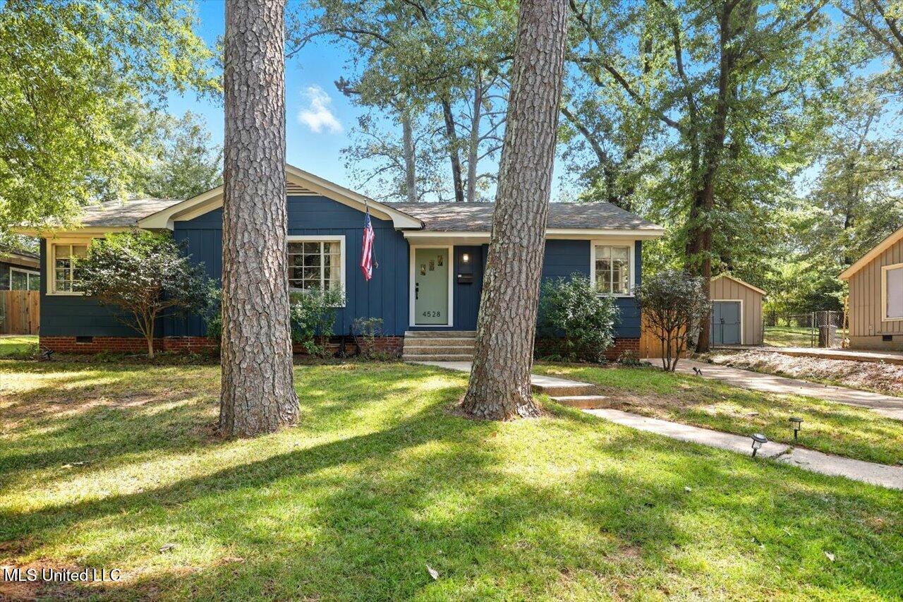 4528 Meadow Ridge Drive Jackson, MS 39206 - Photo 2 of 29 01-4528 Meadow Ridge Dr _ Home Tours MS