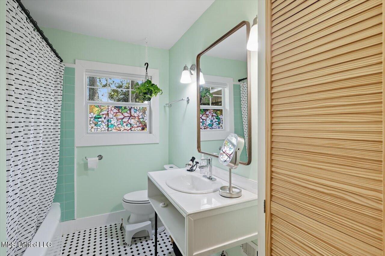 4528 Meadow Ridge Drive Jackson, MS 39206 - Photo 22 of 29 22-4528 Meadow Ridge Dr _ Home Tours MS