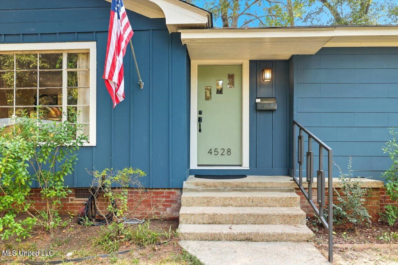 4528 Meadow Ridge Drive Jackson, MS 39206 - Photo 5 of 29 05-4528 Meadow Ridge Dr _ Home Tours MS