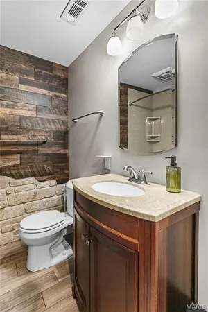 $345,000 | 814 Bald Hill Road, Eureka, MO 63025