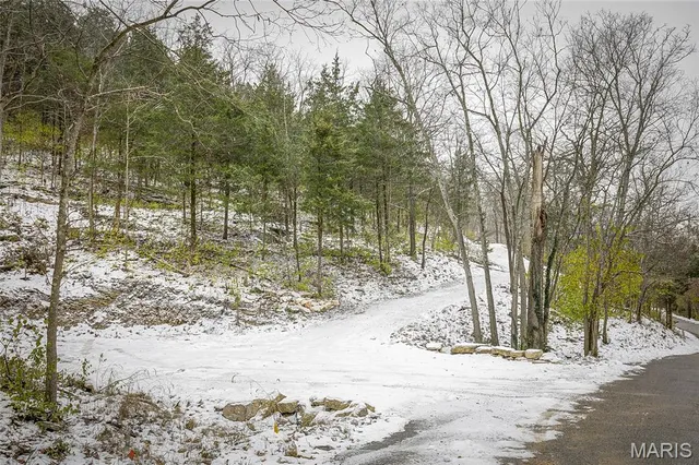 $359,900 | 814 Bald Hill Road, Eureka, MO 63025